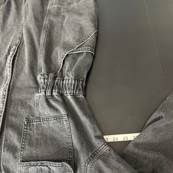 Universal Thread Denim Jumpsuit Sz 16 Black Barrel Leg Zip Up Long Sleeve - Picture 8 of 16